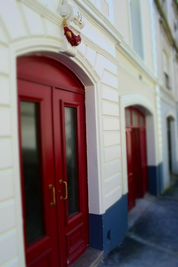 Bed and Breakfast La Tour Notre Dame Boulogne-sur-Mer Exterior foto